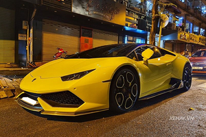 Lamborghini Huracan độ Vorsteiner vàng chanh trên phố Sài Gòn