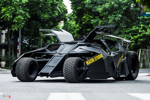 Sinh viên Hà Nội tự chế "siêu xe dơi" Batmobile