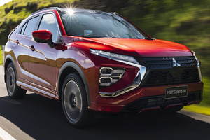 Mitsubishi Eclipse Cross 2021 mới có khiến Kia Seltos dè chừng?