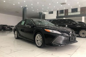 Chi tiết Toyota Camry tại Việt Nam đắt hơn Lexus ES "đập thùng"