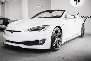 Ngắm "bạch mã" Tesla Model S mui trần đầy sang chảnh