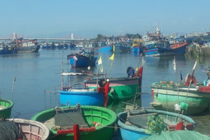 Chìm tàu trên vùng biển Bình Thuận, 3 ngư dân tử vong, 2 người mất tích