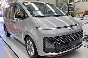 Chi tiết Hyundai Staria Lounge 2021 từ 556 triệu đồng, “đấu” Kia Sedona 