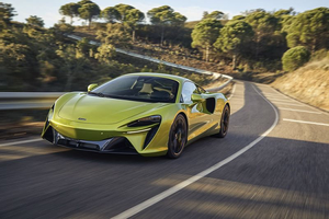 McLaren Artura hơn 5 tỷ đồng, chỉ 3 giây đạt 100km/h