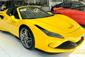 Ferrari F8 Spider và McLaren 765LT trị giá hơn 50 tỷ ở Hà Nội