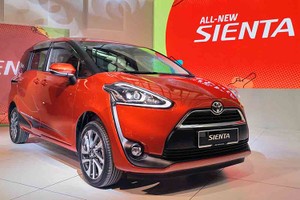 Cận cảnh Toyota Sienta 2023 - MPV "ngon, bổ, rẻ" và xịn hơn Veloz Cross