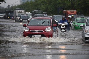 Sau khi lái ôtô trong mưa bão, làm ngay việc này để tránh hỏng xe