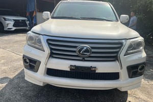 Đấu giá 2 xe Lexus LX570 vô chủ, từ 1,2 tỷ tại Thái Bình