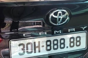 Điểm mặt Toyota Camry đời mới trúng "siêu biển", bán lãi cả tỷ đồng 