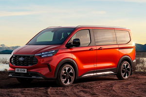 Ford Tourneo Custom 2023 - chiếc MPV cho gia đình năng động