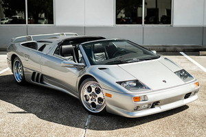 Lamborghini Diablo VT Roadster "ông cụ" siêu hiếm lên sàn tìm chủ mới