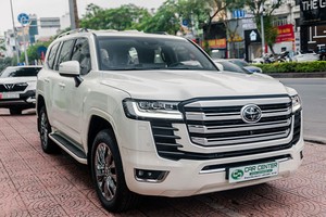 Toyota Land Cruiser bản 5 chỗ độc nhất Việt Nam hơn 7,7 tỷ đồng