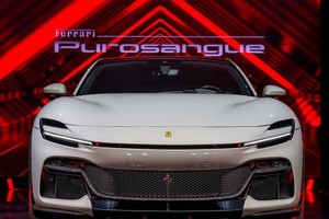 Siêu SUV Ferrari Purosangue "chào hàng" đại gia Thái, sắp về Việt Nam