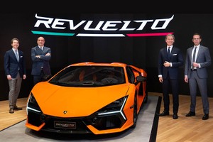 Xe Lamborghini chạy xăng “cháy hàng", mua Revuelto phải chờ 2 năm