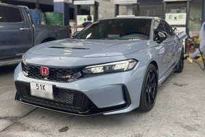 Honda Civic Type R 2023 “uống xăng như nước”, đầy bình chạy chỉ 240km