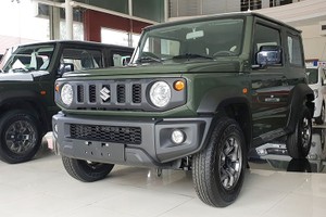 Suzuki Jimny chưa đến tay khách Việt đã “đội giá” tới 900 triệu đồng?