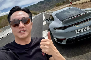 Cường Đô la "cưỡi" Porsche 911 hơn 19 tỷ phượt cao tốc Cam Lâm