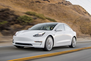 Đặt mua Tesla Model 3, nhiều khách hàng chờ 7 năm vẫn chưa nhận xe