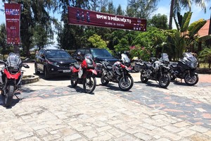 Hàng trăm xe môtô BMW Motorrad "quần hùng" tại Huế