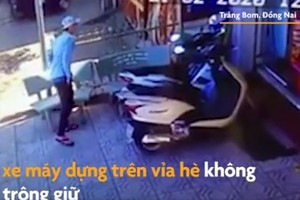 Xe dựng vỉa hè không người trông giữ bị trộm bẻ khoá trong tích tắc