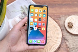 Giá giảm sâu, có nên mua iPhone 11?