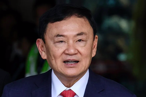 Cựu Thủ tướng Thái Lan Thaksin Shinawatra được tha tù