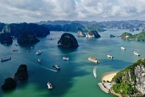 Nghỉ lễ 30/4 - 1/5 kéo dài, du lịch tất bật chốt tour