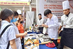 Hà Nội tổ chức tư vấn, hướng nghiệp, giới thiệu việc làm cho sinh viên