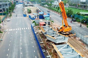 Thủ tướng nghiêm khắc phê bình 26 bộ, ngành và 48 địa phương