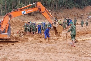 Sạt lở thủy điện Rào Trăng 3: Tìm thấy 4 thi thể đầu tiên 