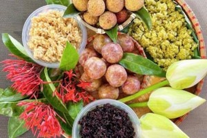 5 loại hoa mang lại may mắn khi đặt lên bàn thờ dịp Tết Đoan Ngọ