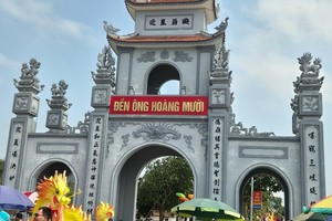 Những vụ ăn chặn tiền công đức đền ông Hoàng Mười Nghệ An