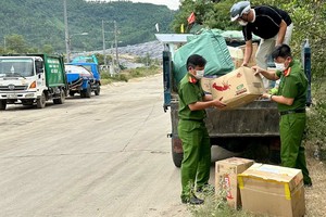 Đà Nẵng tiêu hủy gần 10.000 bánh Trung thu trôi nổi