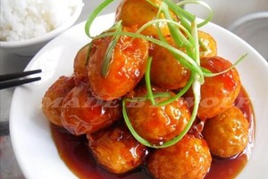 Cực ngon trứng cút sốt chua ngọt 