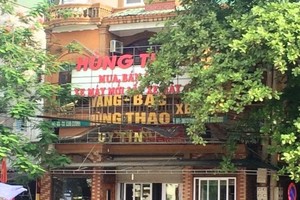 Chủ nợ bao vây nhà đại gia phố núi náo động Nghệ An