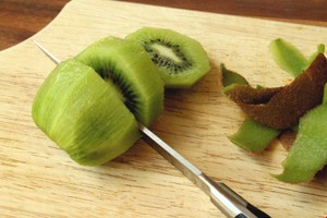 Cách trồng kiwi tại nhà cực dễ không tốn nhiều công