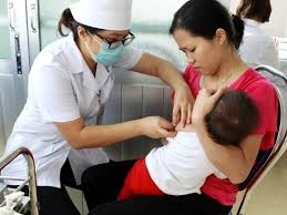 9 trẻ sốt nhẹ sau tiêm thí điểm vacxin sởi-rubella