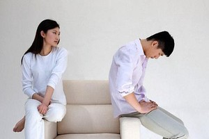 Chết sững người khi thấy vợ ngoan hiền bị đánh ghen 