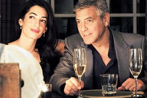 George Clooney kết hôn vì tư lợi vào Nhà Trắng