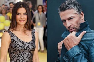 Chân dung bạn trai được khen ngợi hết lời của Sandra Bullock