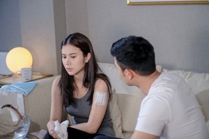 Bị bạn trai coi như gái mại dâm, cô gái uất ức làm điều này 