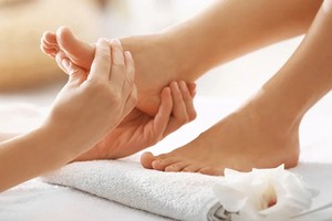 Đi massage, cô gái trẻ bị quấy rối công khai gây phẫn nộ