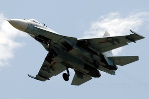 Tiêm kích Su-27 diễn tập bắn đạn thật ở Quân khu 5