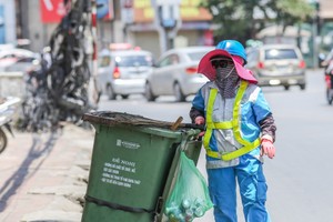 Nắng nóng gay gắt ở Bắc và Trung Bộ sẽ còn kéo dài