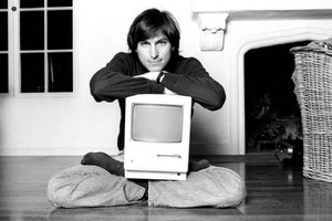 Hé lộ những bí mật về cuộc đời của tỷ phú thiên tài Steve Jobs