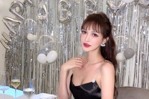 Bị mẹ ép đi phẫu thuật thẩm mỹ từ, hot girl Trung Quốc có động thái lạ