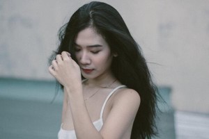 Hot girl Sài Gòn nổi tiếng được ca ngợi trên báo Trung là ai?