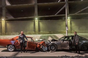 “Fast & Furious 7” phá kỷ lục doanh thu khi ra mắt