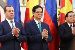 Ngày làm việc đầu của Thủ tướng Nga Dmitry Medvedev tại VN