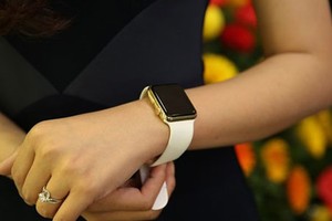 Giá đồng hồ Apple Watch ở Việt Nam gấp đôi ở Mỹ